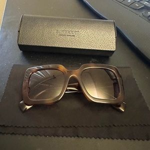 Burberry tortoise shell sunglasses